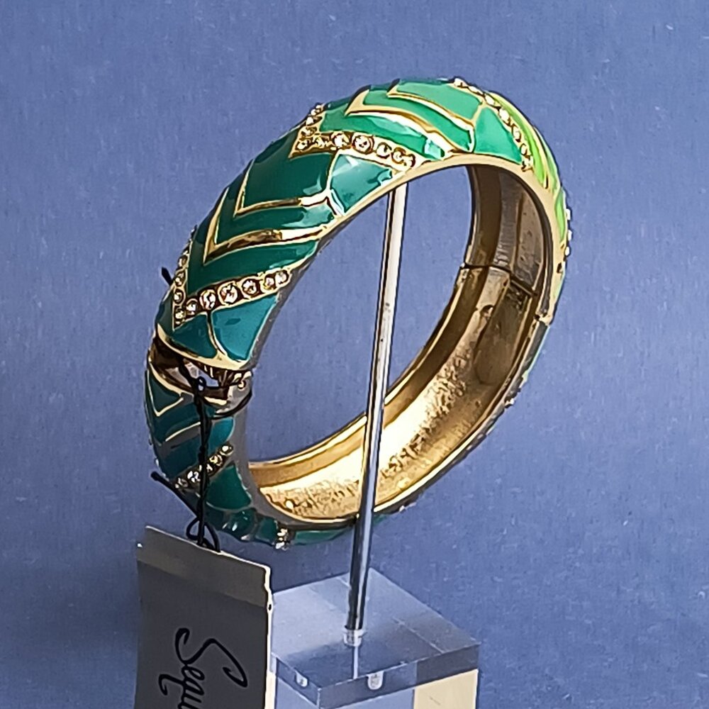 Teal And Shamrock Two Tone Enamel Hinge Cuff Bangle Clamper Bracelet Gold Tone
